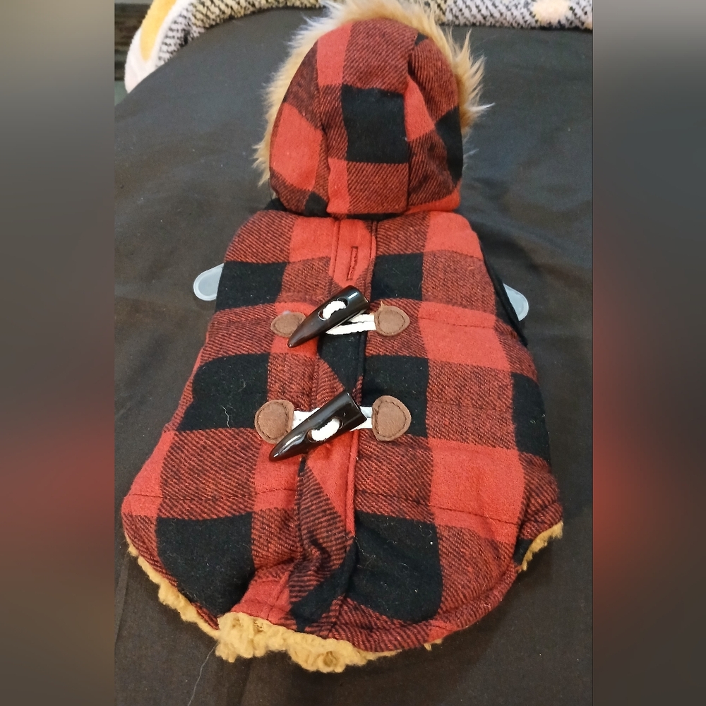 NWT Vibrant Red & Black Buffalo Plaid Small Pet Jacket with Faux Fur Trim
